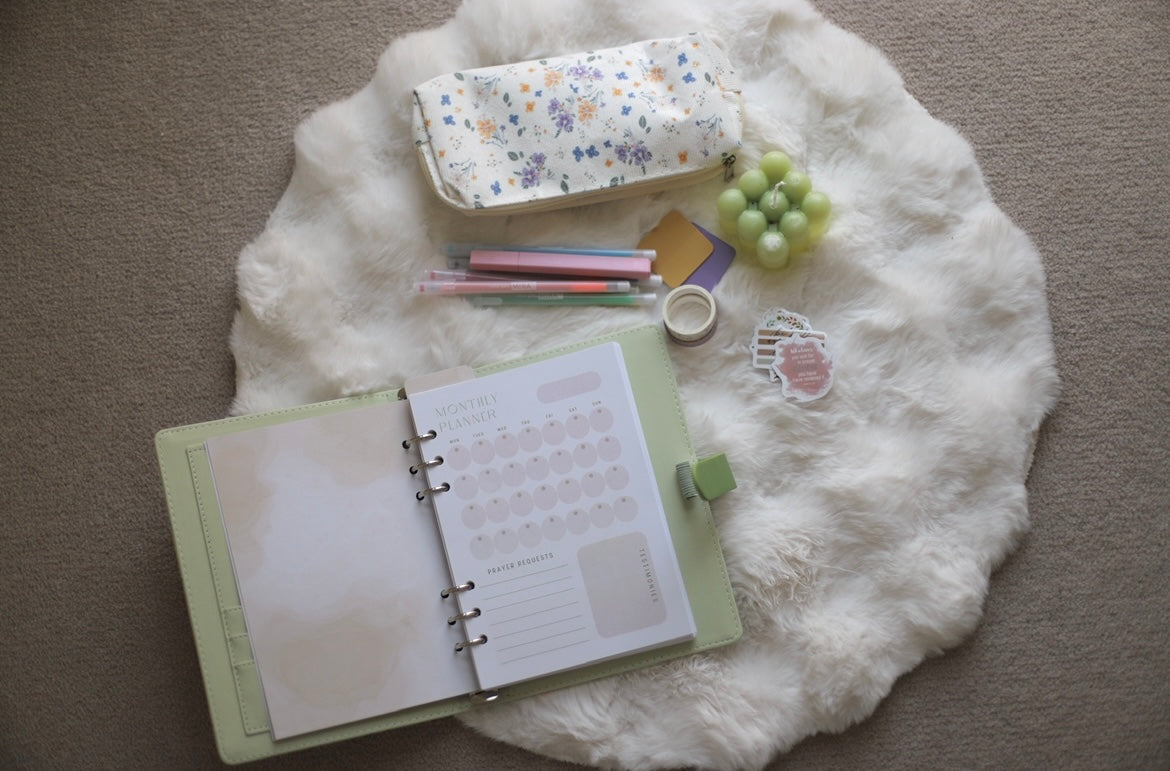 Pray & Plan Diary {Spring Floral}